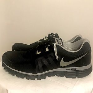 Nike Men’s Black/Gray Dual Fusion ST2 Running Shoes, Size 14, NWT